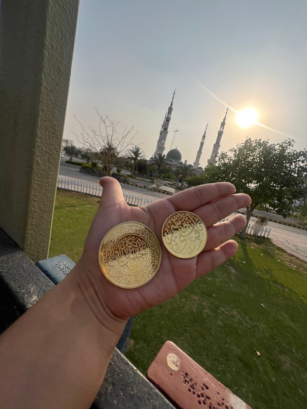Imam Zamin - Gold plated Coin - Muqadas Tabarkat